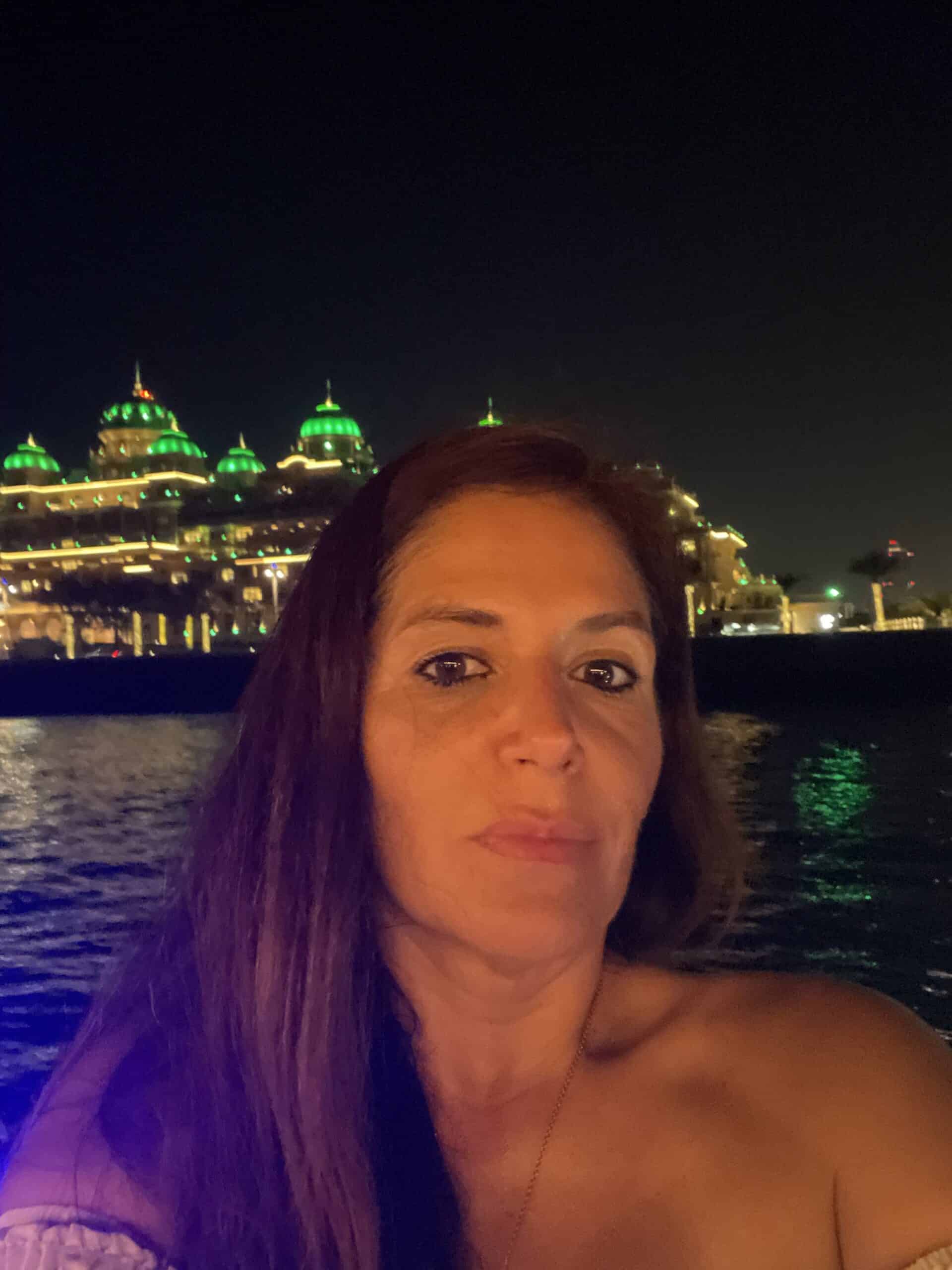 Nelly Valencia - Travel Advisor